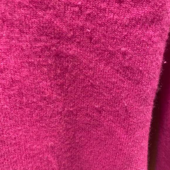 CASHMERE Togo hot pink v-neck sweater. Sz S - Picture 7 of 7